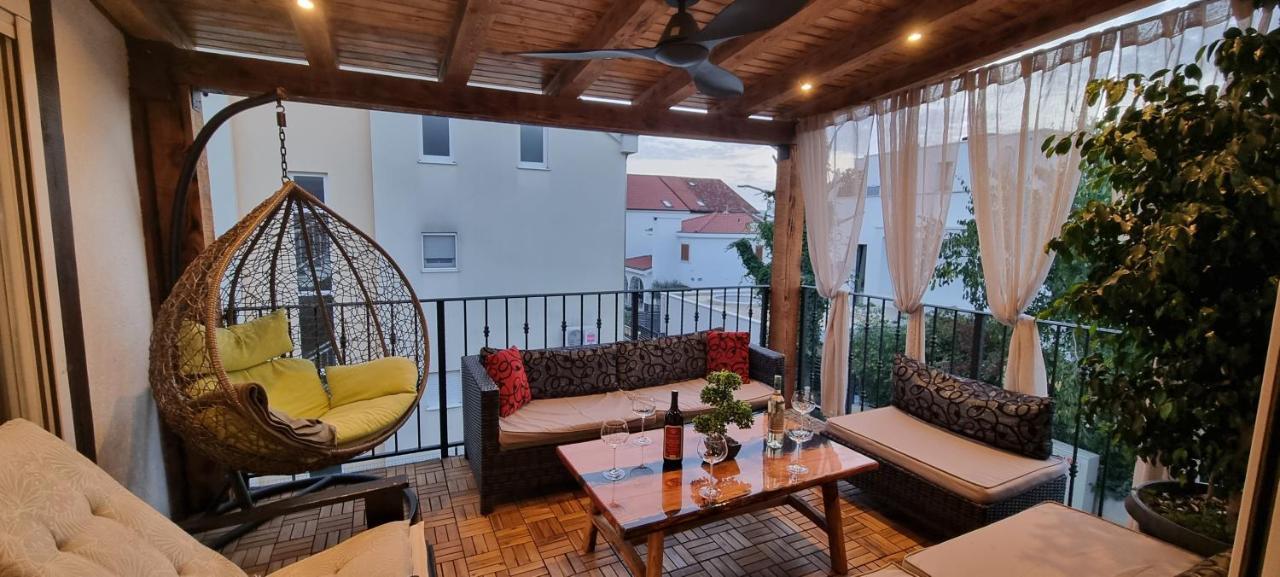 Luxurious Three Bedrooms Apartment With Two Terraces Kaštela Esterno foto