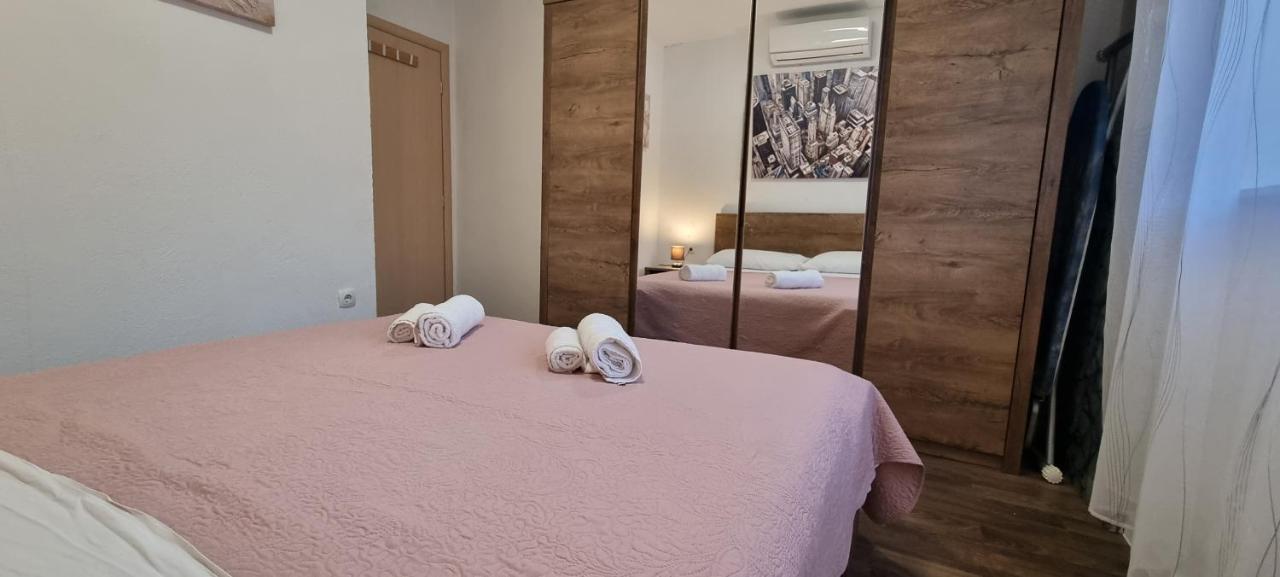 Luxurious Three Bedrooms Apartment With Two Terraces Kaštela Esterno foto