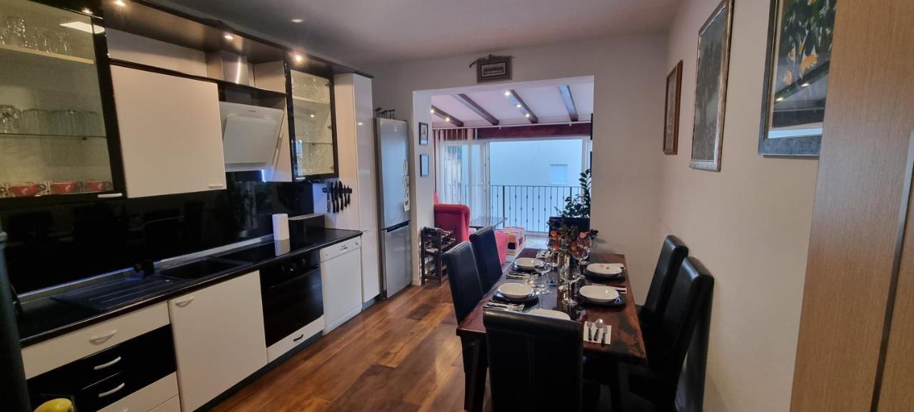 Luxurious Three Bedrooms Apartment With Two Terraces Kaštela Esterno foto